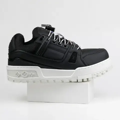 LV Trainers Black-White option 31