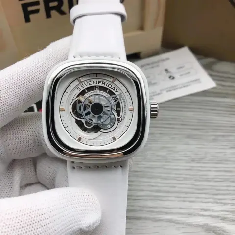 SevenFriday Watch option P1B-02